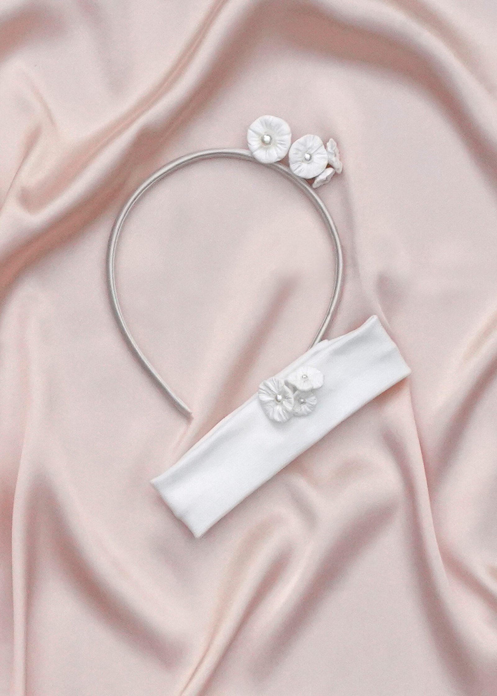 mom-newborn-accessories